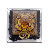 Orgonite chakra pyramide Tourmaline noire avec Om